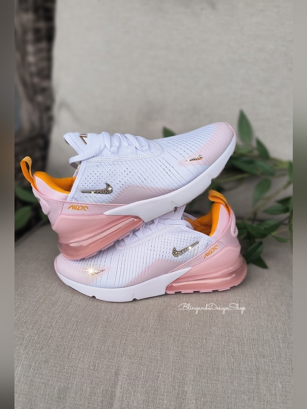 Bling Nike Air Max 270 White Pink Shoes Customized With Crystal Women's - Picture 4 of 6